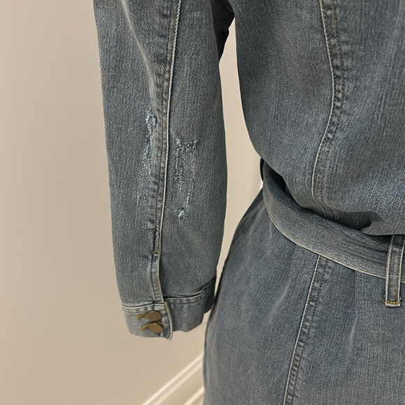 Elan Denim Belted Puff Sleeve Dress - Picture 9 of 13